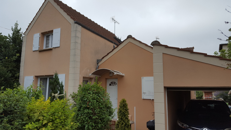 Maison après mise en peinture des façades à Ozoir-la-Ferrière : état final de la façade