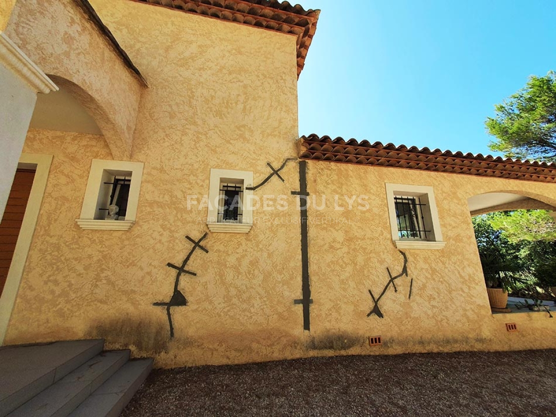 Artisan peintre façades  d'une maison à Lognes, 77185, Seine et Marne