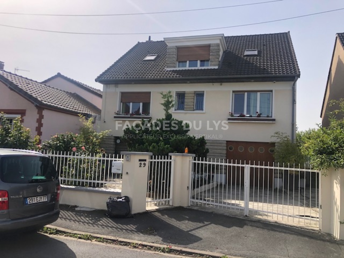 Avant rénovation de la façade à Pontault-Combault : état initial de la façade Rénovation façades d'une maison à Pontault-Combault , 77290, Seine et Marne